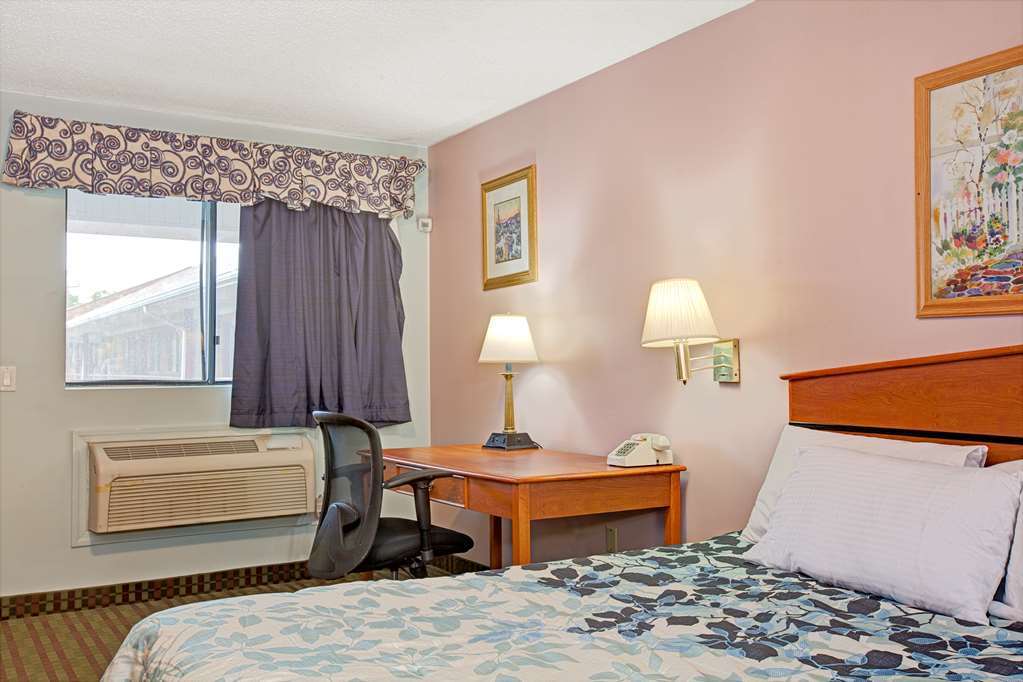 Oyo Hotel Edison Nj Route 1 Δωμάτιο φωτογραφία